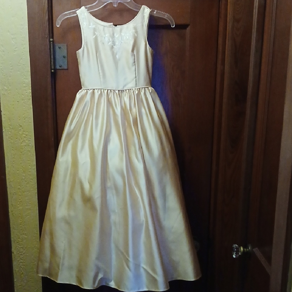 Elegant Cream Kids Formal Dress